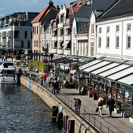 Moderne Leilighet Midt I Sentrum Av Fredrikstad Buitenkant foto